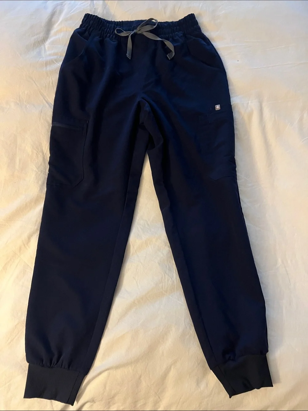 Figs Navy scrub set